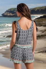 Rhombus Scoop Neck Tankini Set shorts